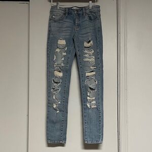 Trendy Distressed Light Blue Women's Skinny Jeans Size 5